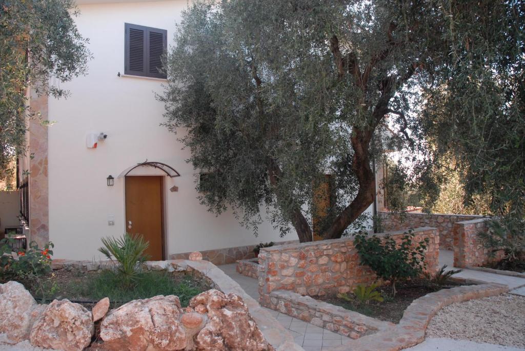 Zagare Residence Rodi Garganico Habitación foto