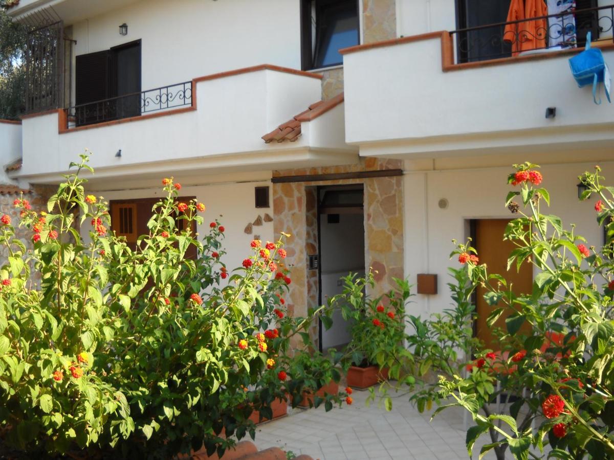 Zagare Residence Rodi Garganico Exterior foto